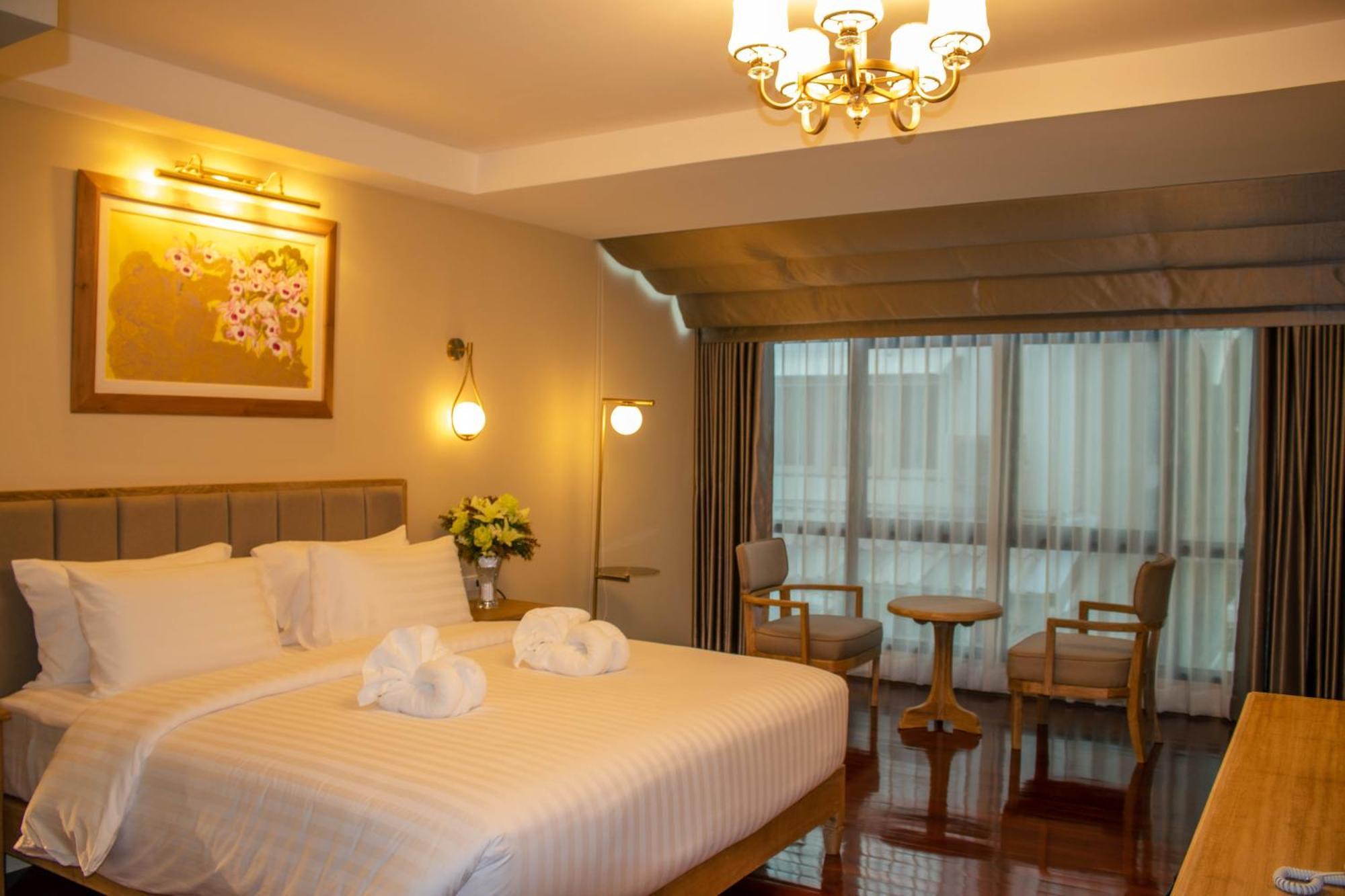 Siri Grand Bangkok Hotel Eksteriør bilde