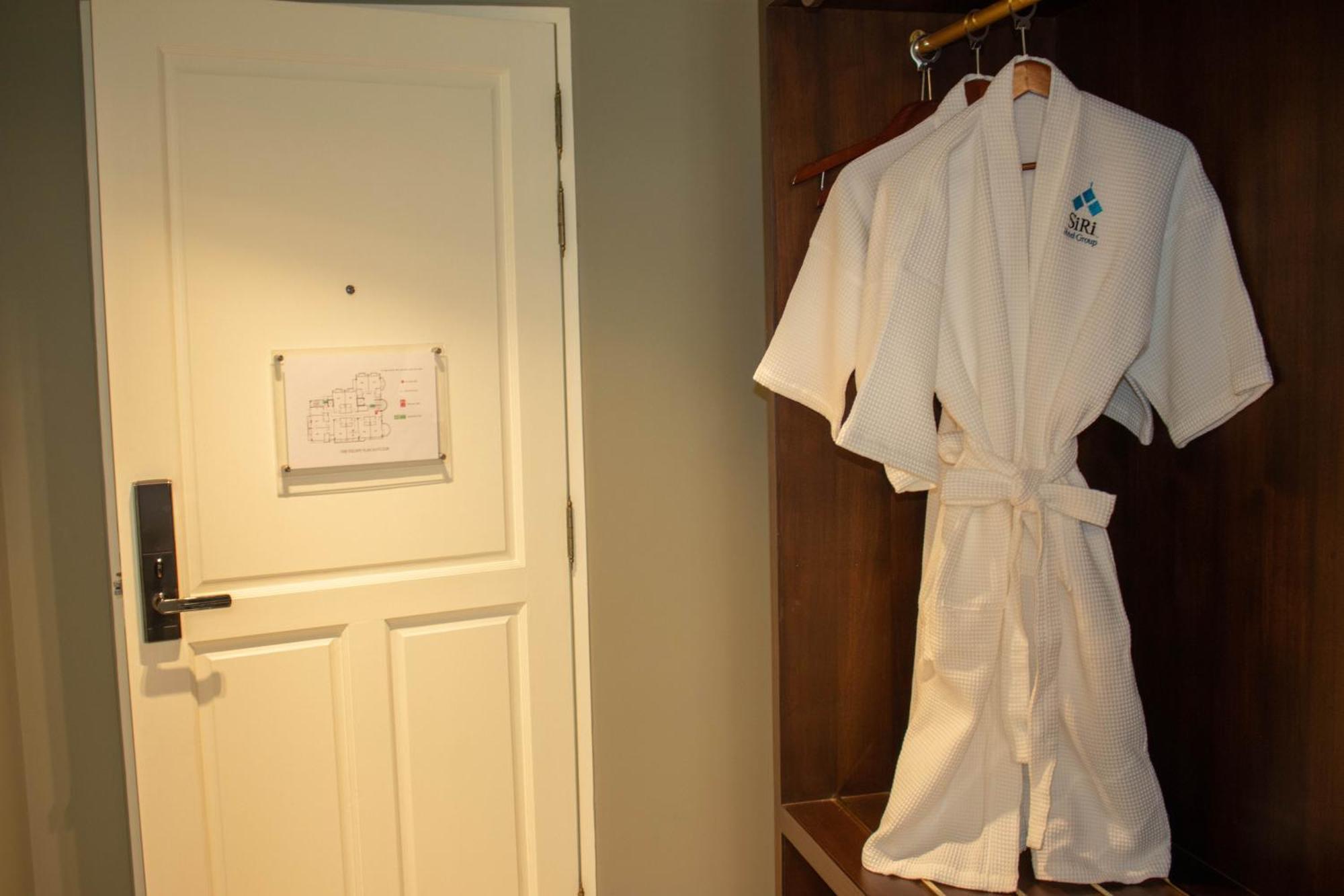 Siri Grand Bangkok Hotel Eksteriør bilde